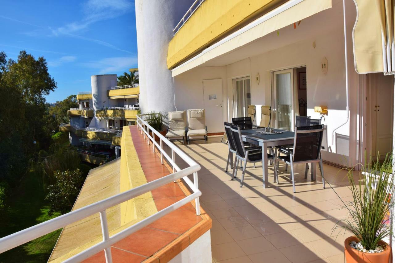 Palmeras Del Golf Benalmadena Luaran gambar